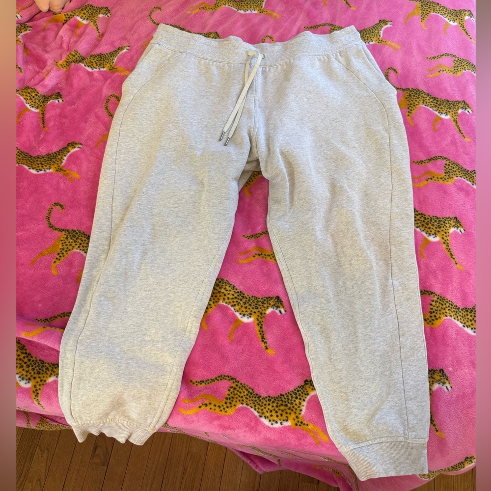 Lululemon Scuba High-Rise Jogger, Size 18